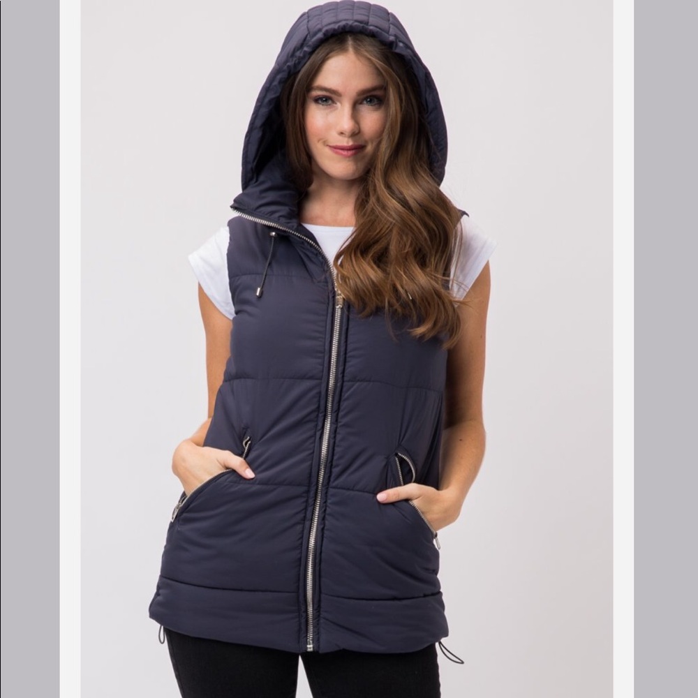 Tea n Cup Puffy Hooded Vest - Large - New W/O Tags